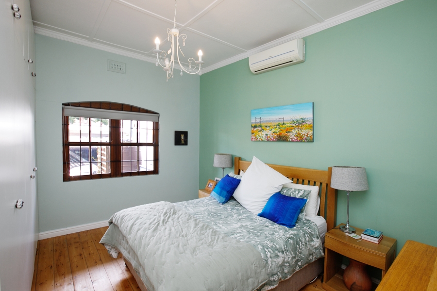 2 Bedroom Property for Sale in Harfield Village Western Cape
